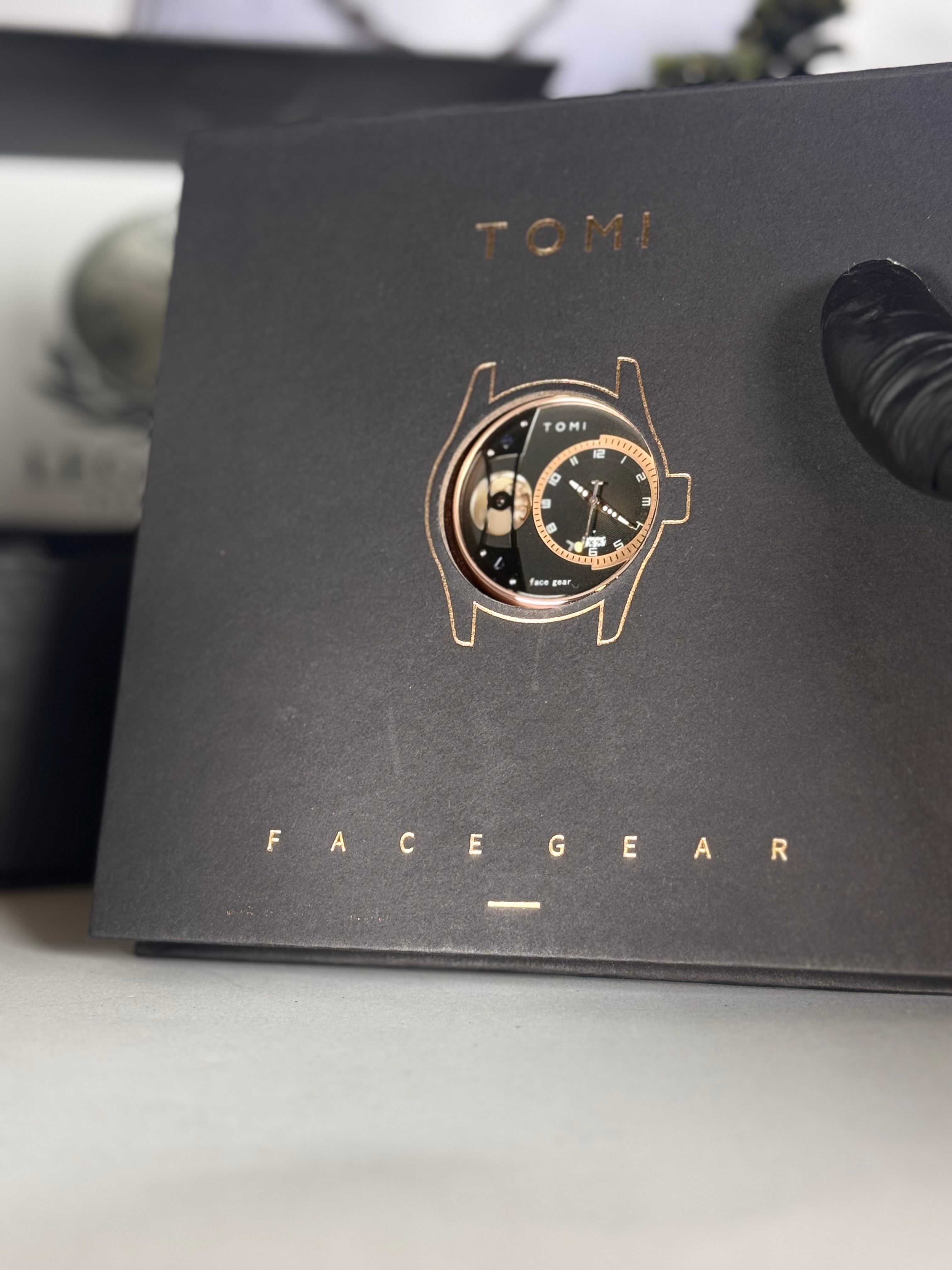 Legalwears Trendy Rose Gold Watch with Two Interchangeable Leather Straps – Black & Tan