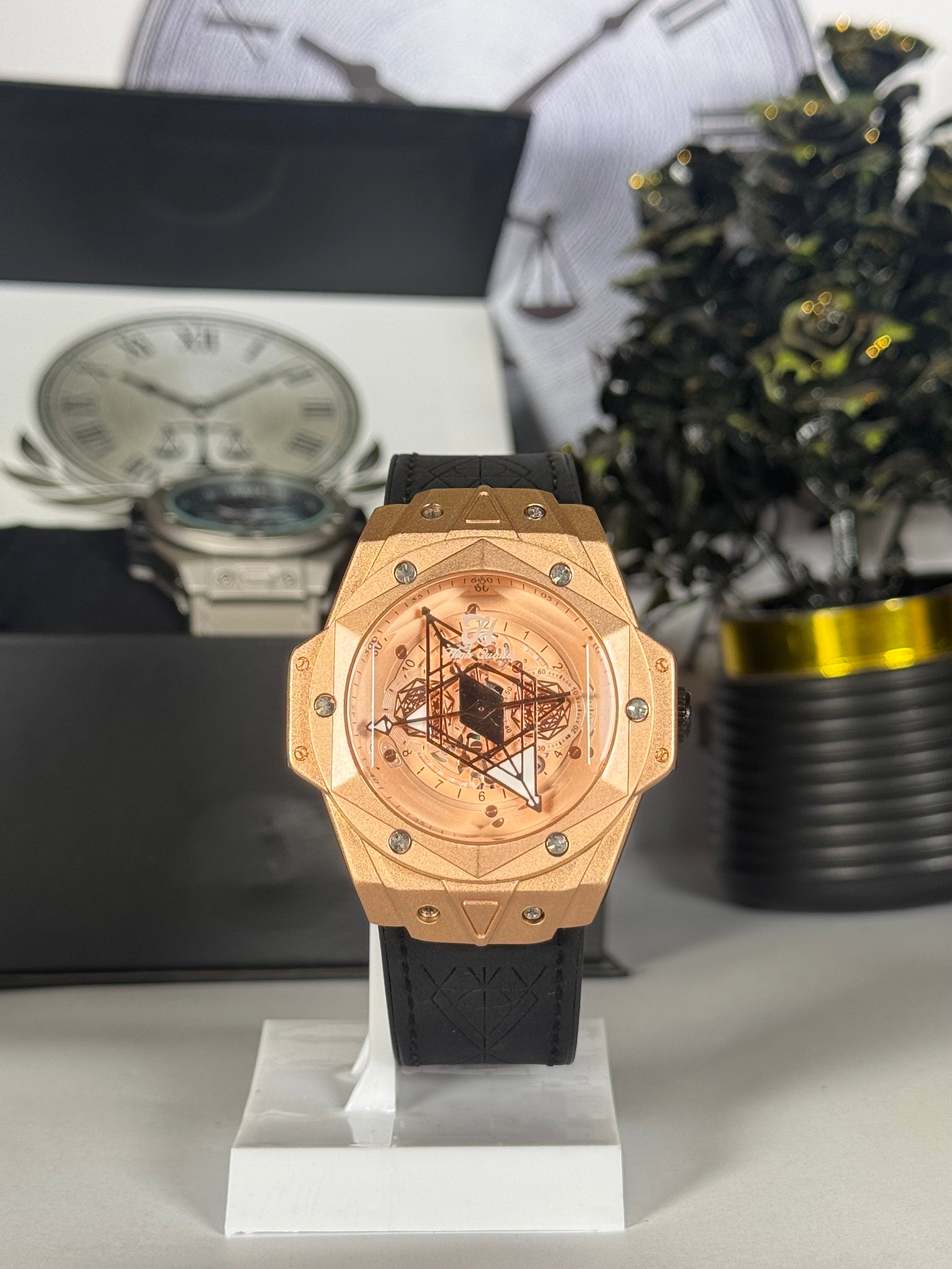 Luxury Hublot With Master Lock Watch - High-Quality Leather Black Strap