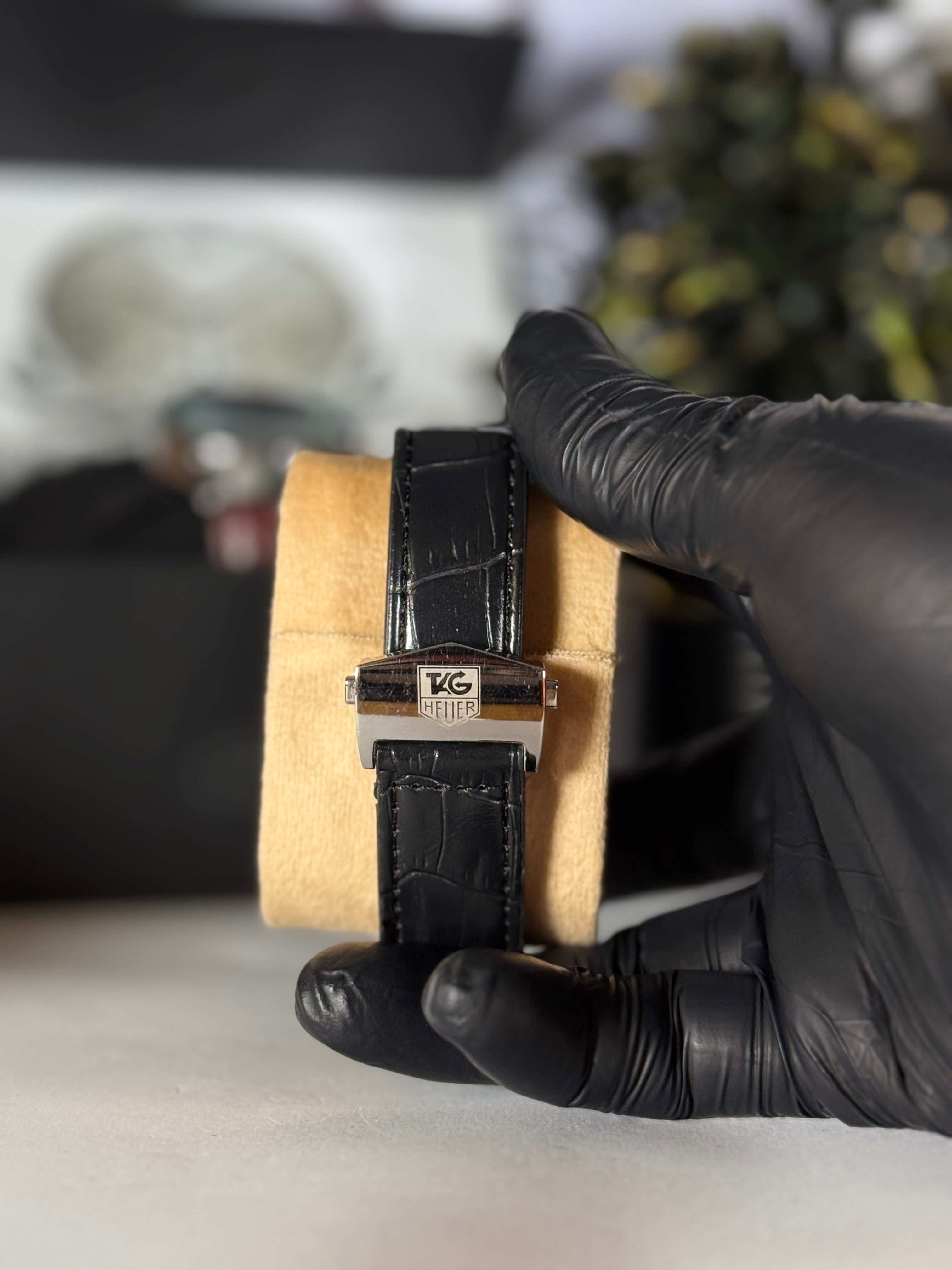 Legalwears Rera Master Day-Date Watch – Silver Dial Watch with Black Leather Strap